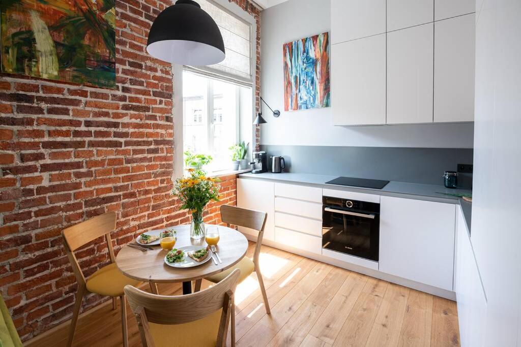 Elegant Apartment Luminis In Krakow'S Old City Buitenkant foto