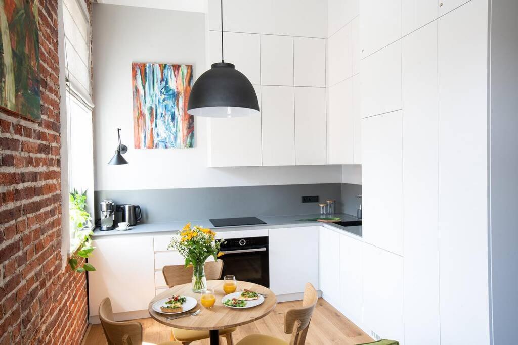 Elegant Apartment Luminis In Krakow'S Old City Buitenkant foto